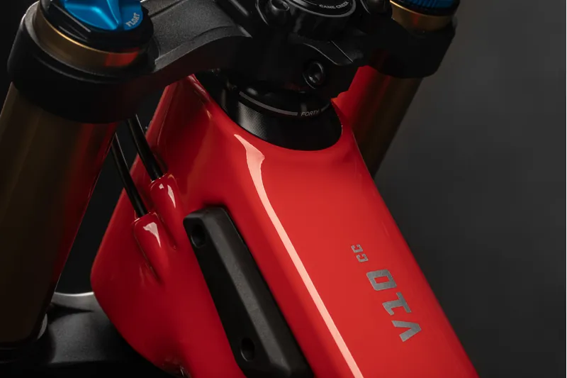 2024 Santa Cruz V10 CC S - Gloss Red-2